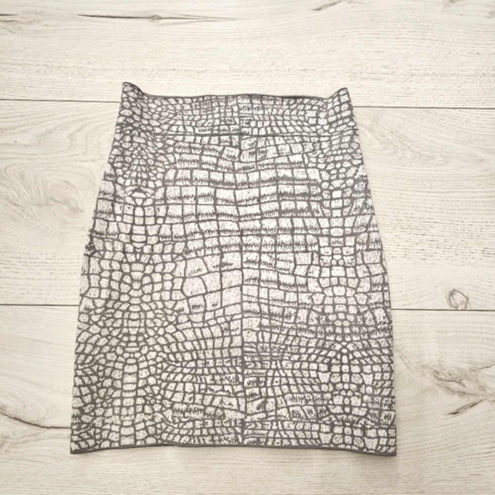 BCBG Max Azria grey and white bandage mini skirt